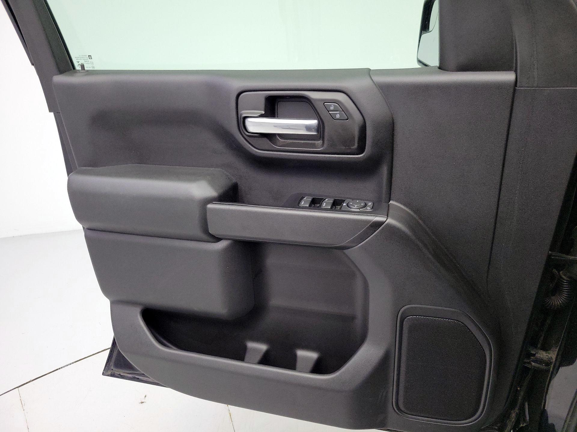 Thumbnail: 2019 Chevrolet Silverado 1500 - 12