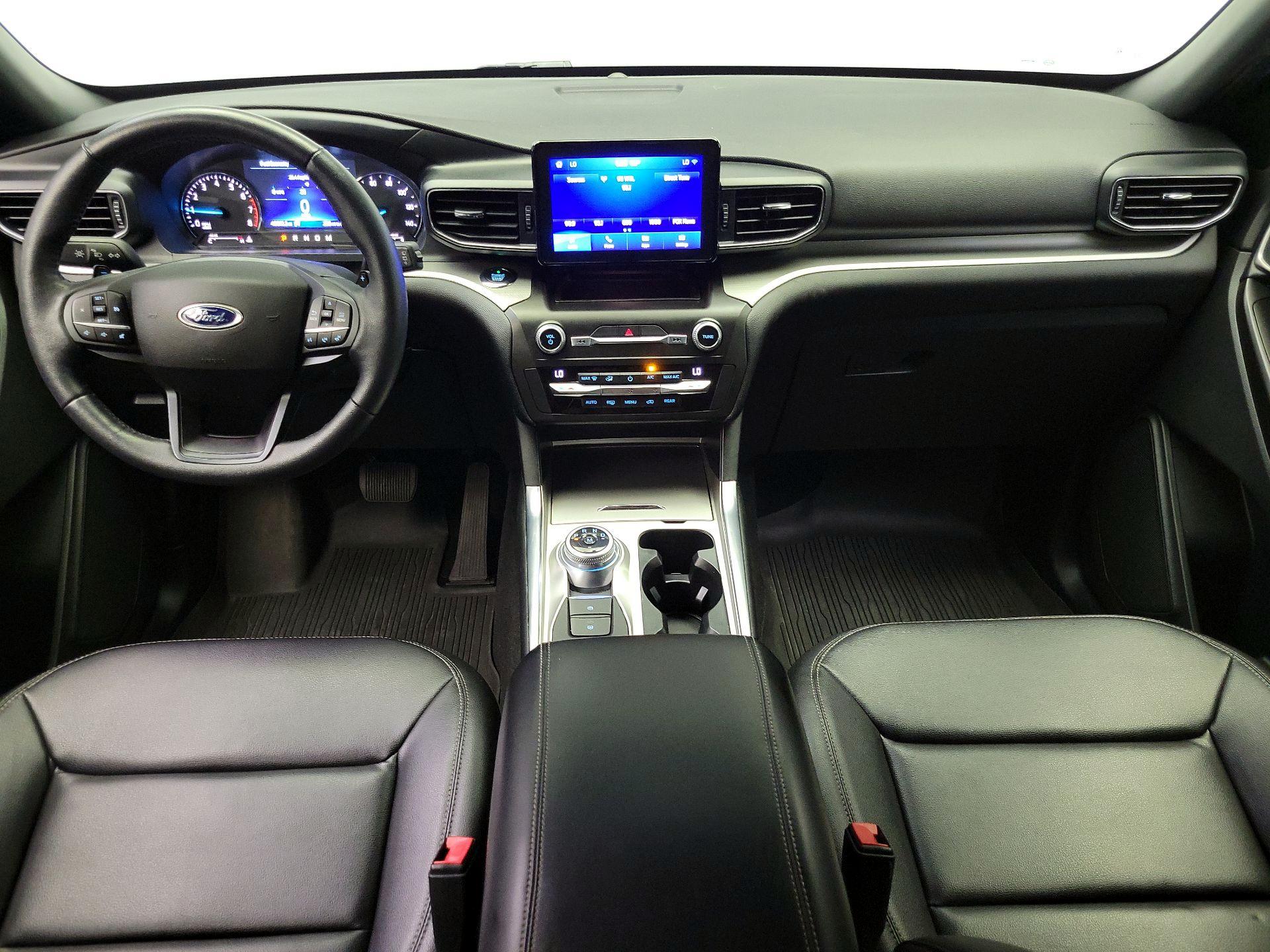 Thumbnail: 2020 Ford Explorer - 9