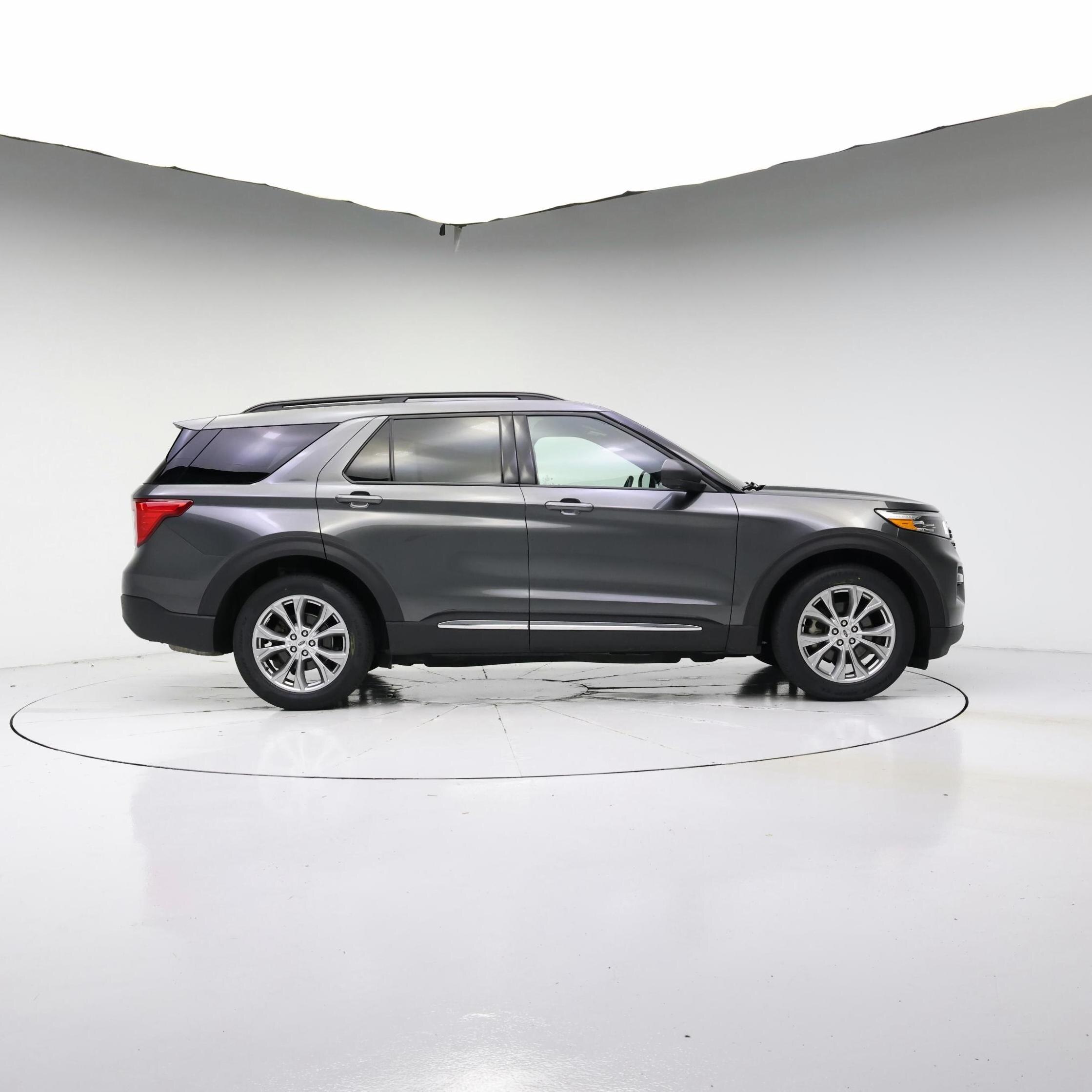 Thumbnail: 2020 Ford Explorer - 7