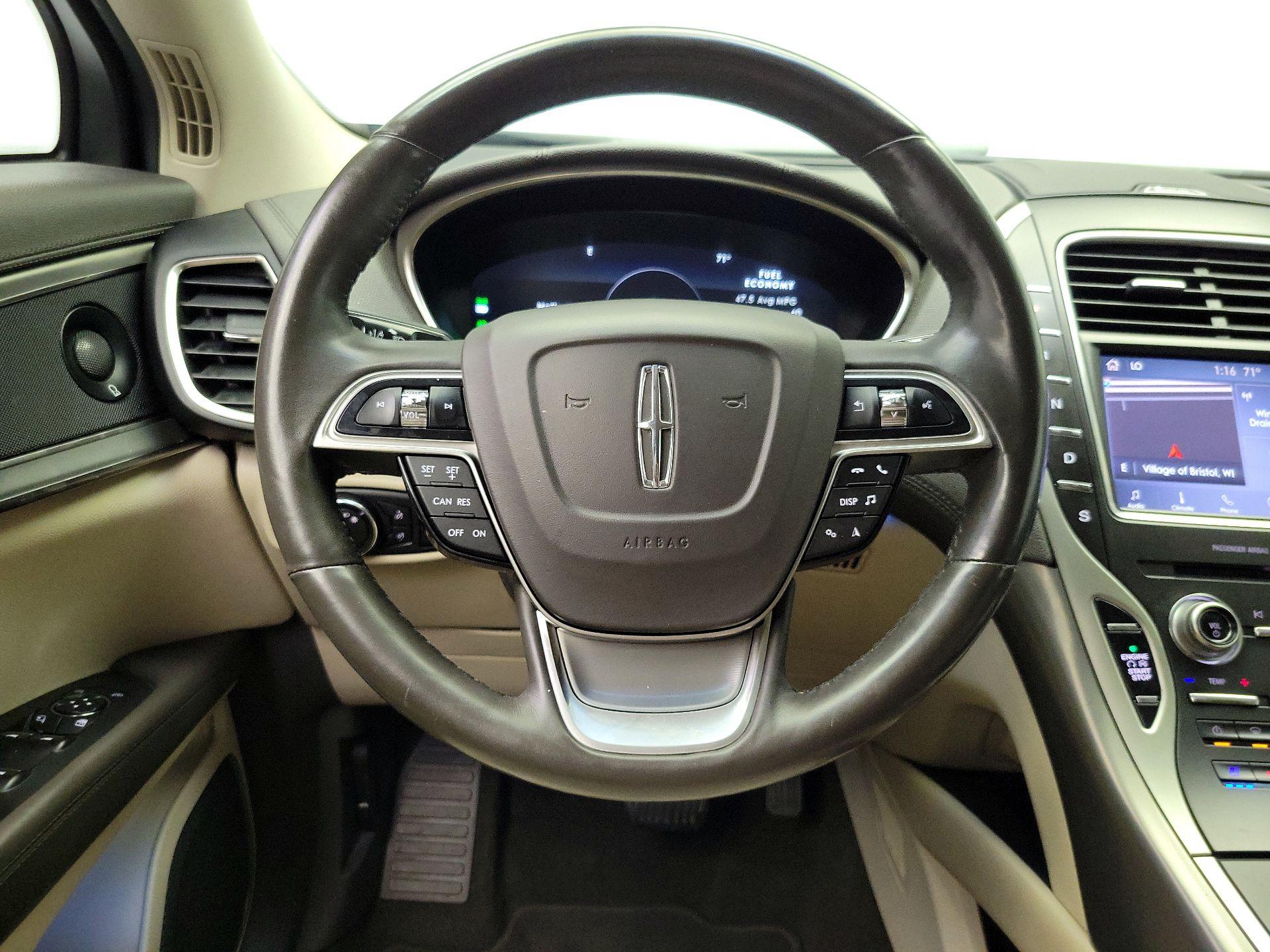 Thumbnail: 2019 Lincoln Nautilus - 10