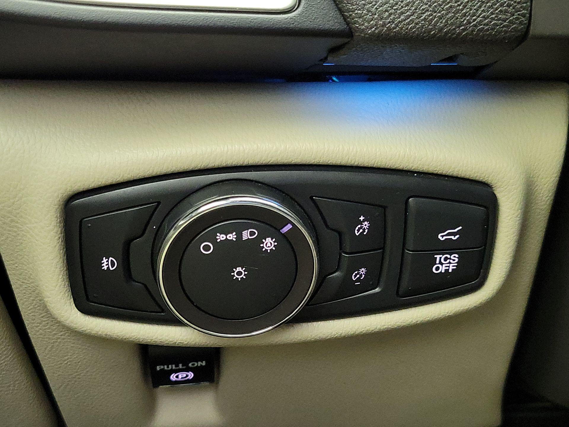 Thumbnail: 2019 Lincoln Nautilus - 13