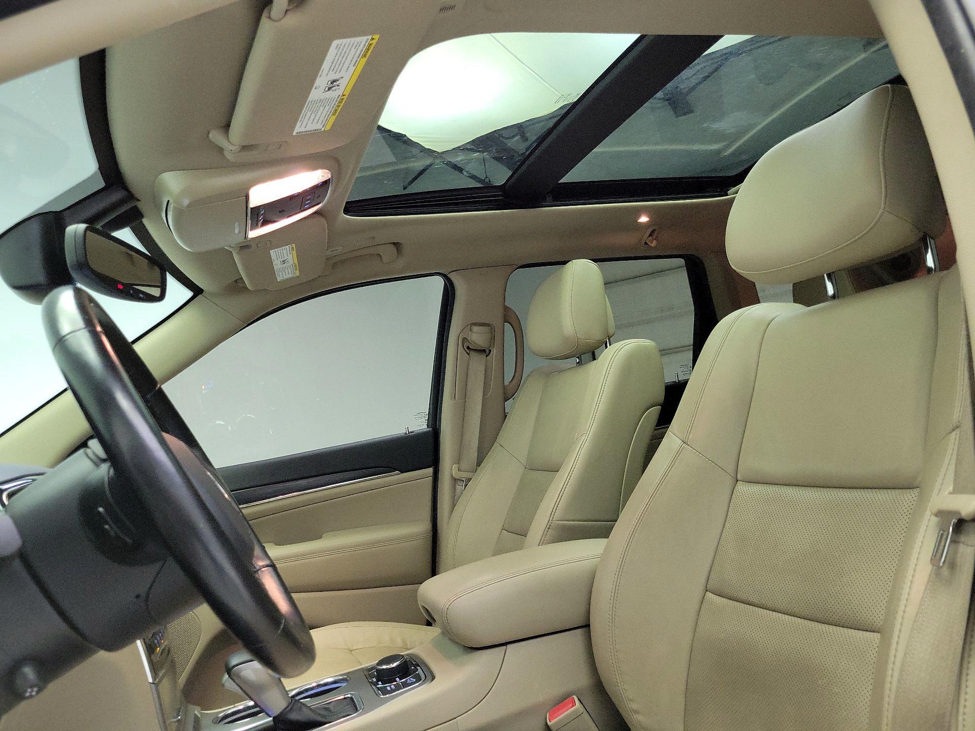 Thumbnail: 2021 Jeep Grand Cherokee - 20