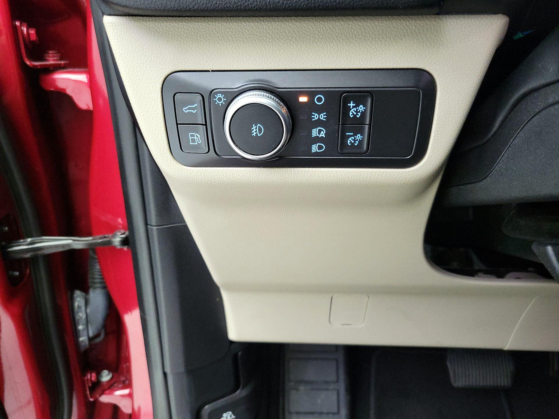 Thumbnail: 2021 Ford Escape - 13