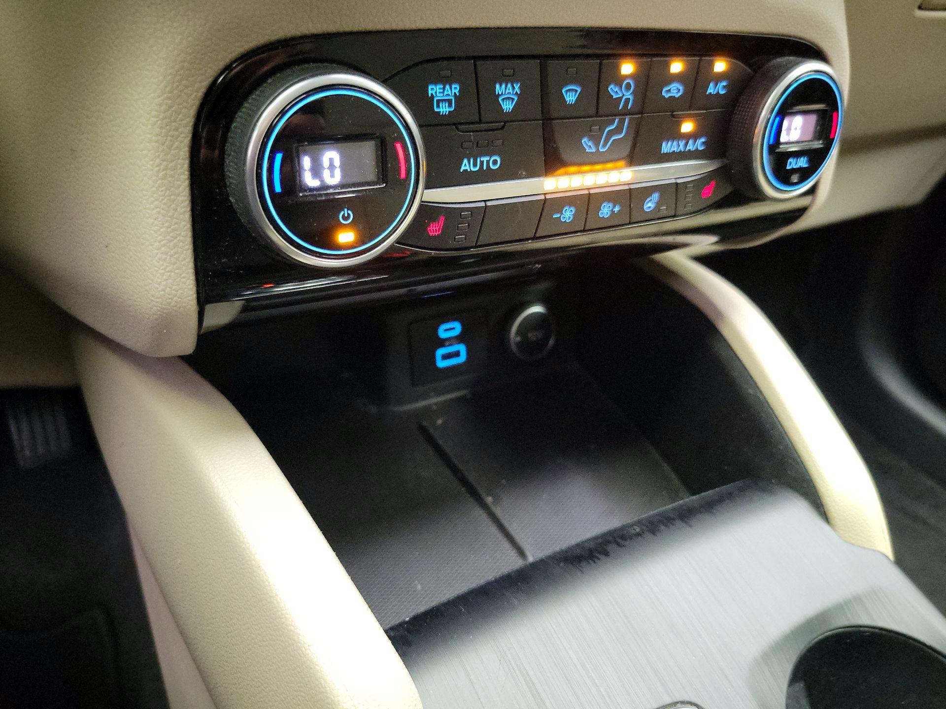 Thumbnail: 2021 Ford Escape - 17