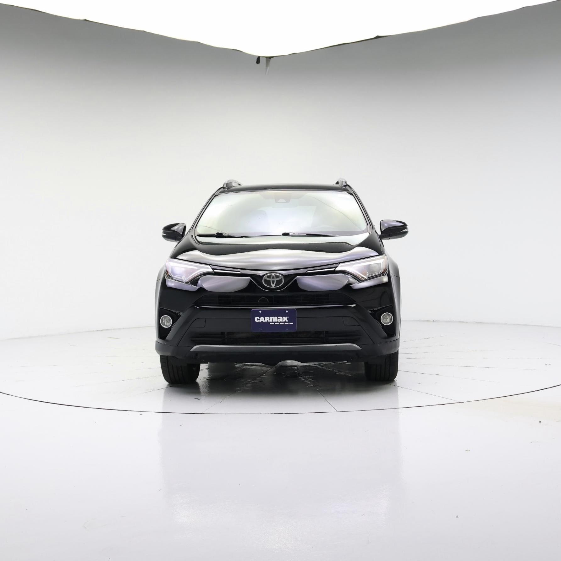 Thumbnail: 2017 Toyota RAV4 - 5