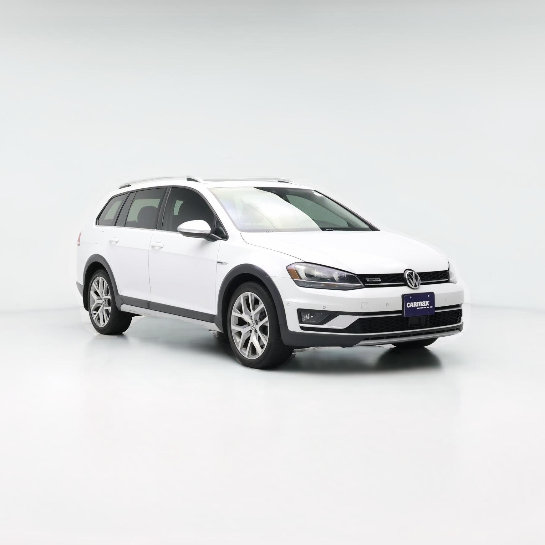 Thumbnail: 2017 Volkswagen Golf - 1