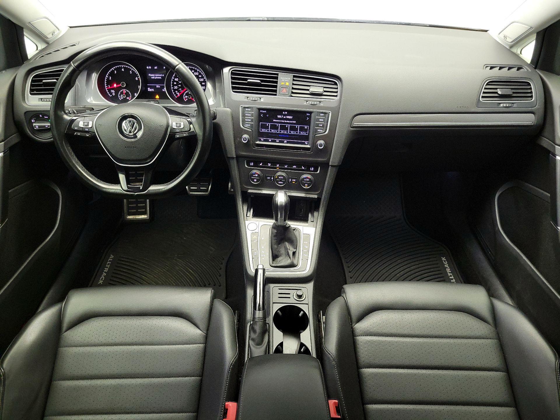 Thumbnail: 2017 Volkswagen Golf - 9