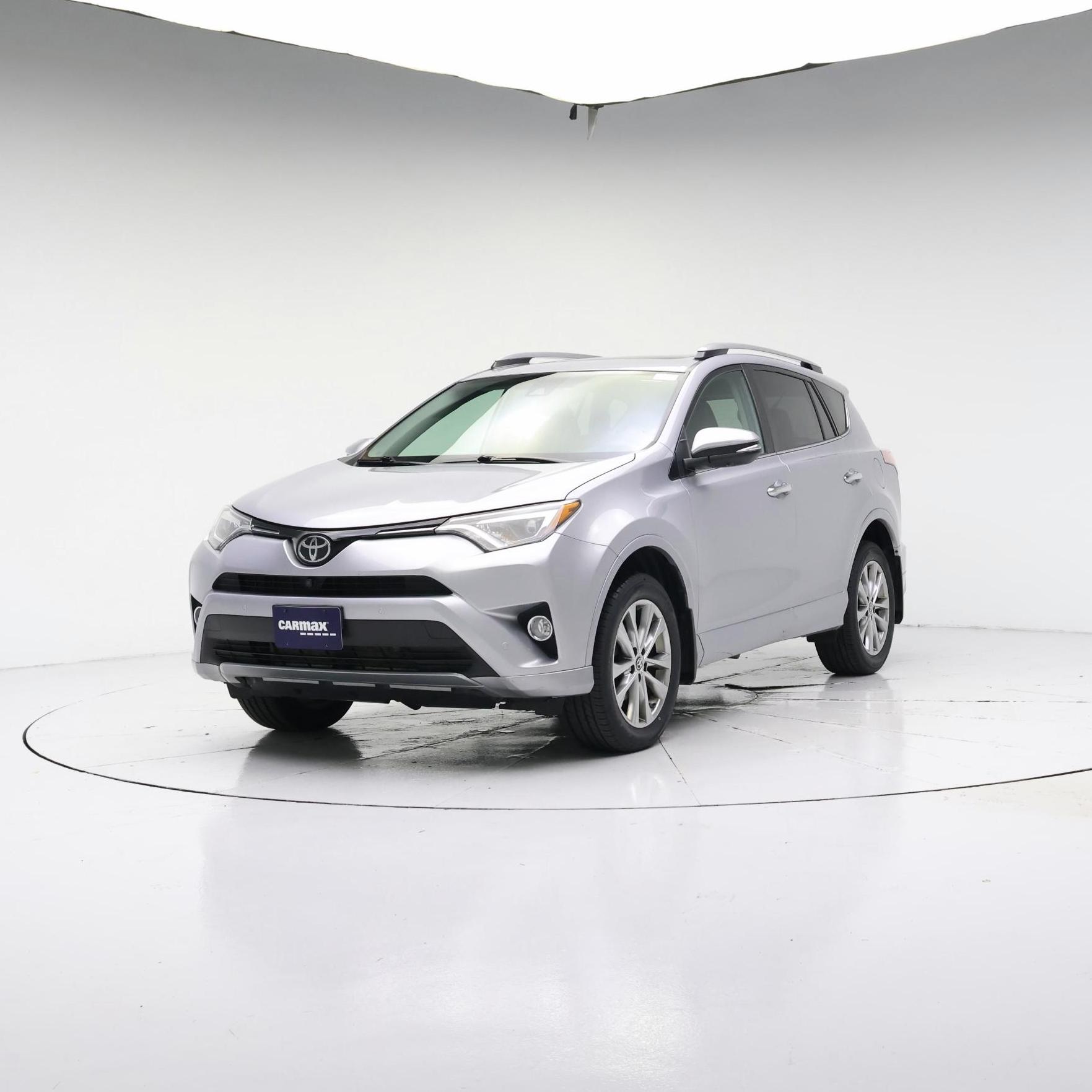 Thumbnail: 2017 Toyota RAV4 - 4