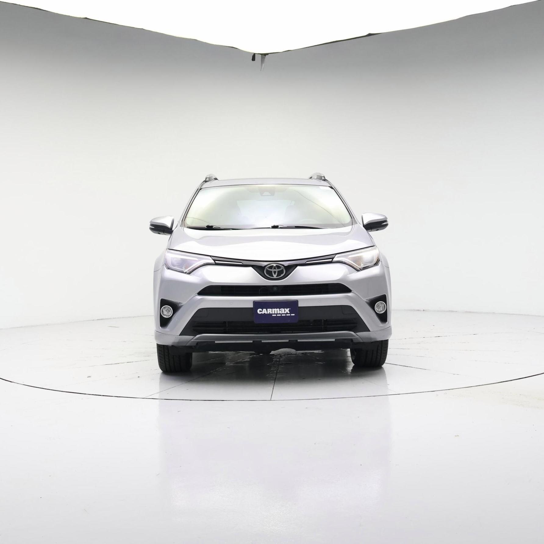Thumbnail: 2017 Toyota RAV4 - 5