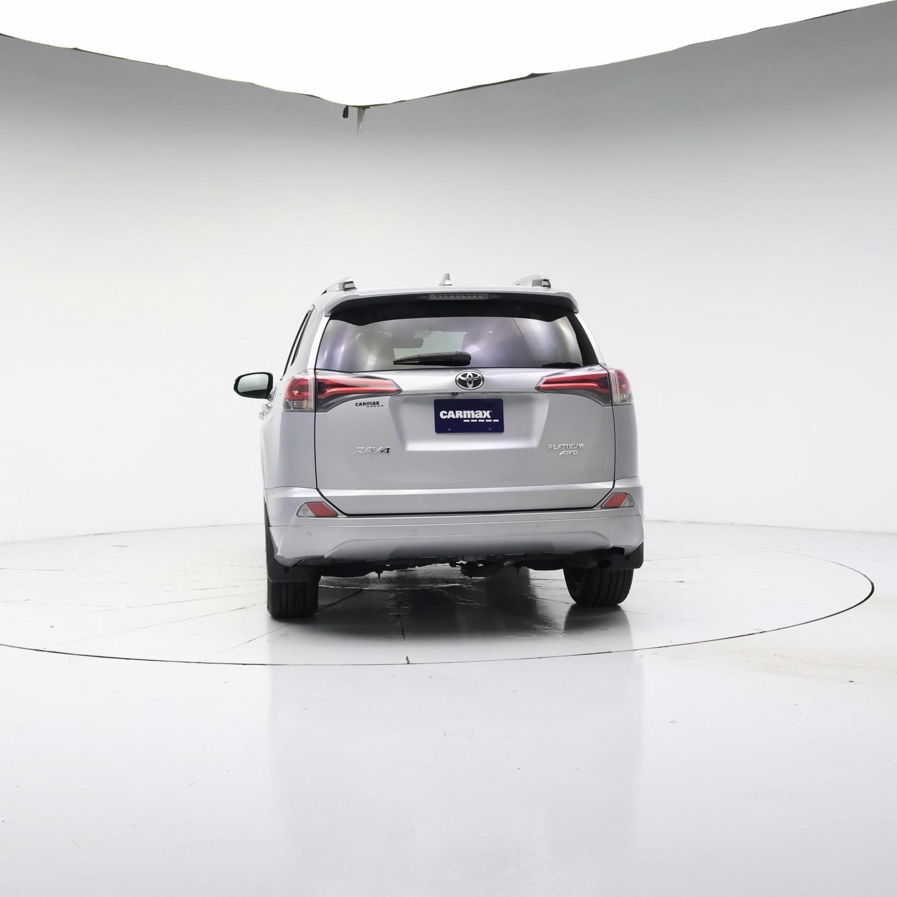 Thumbnail: 2017 Toyota RAV4 - 6