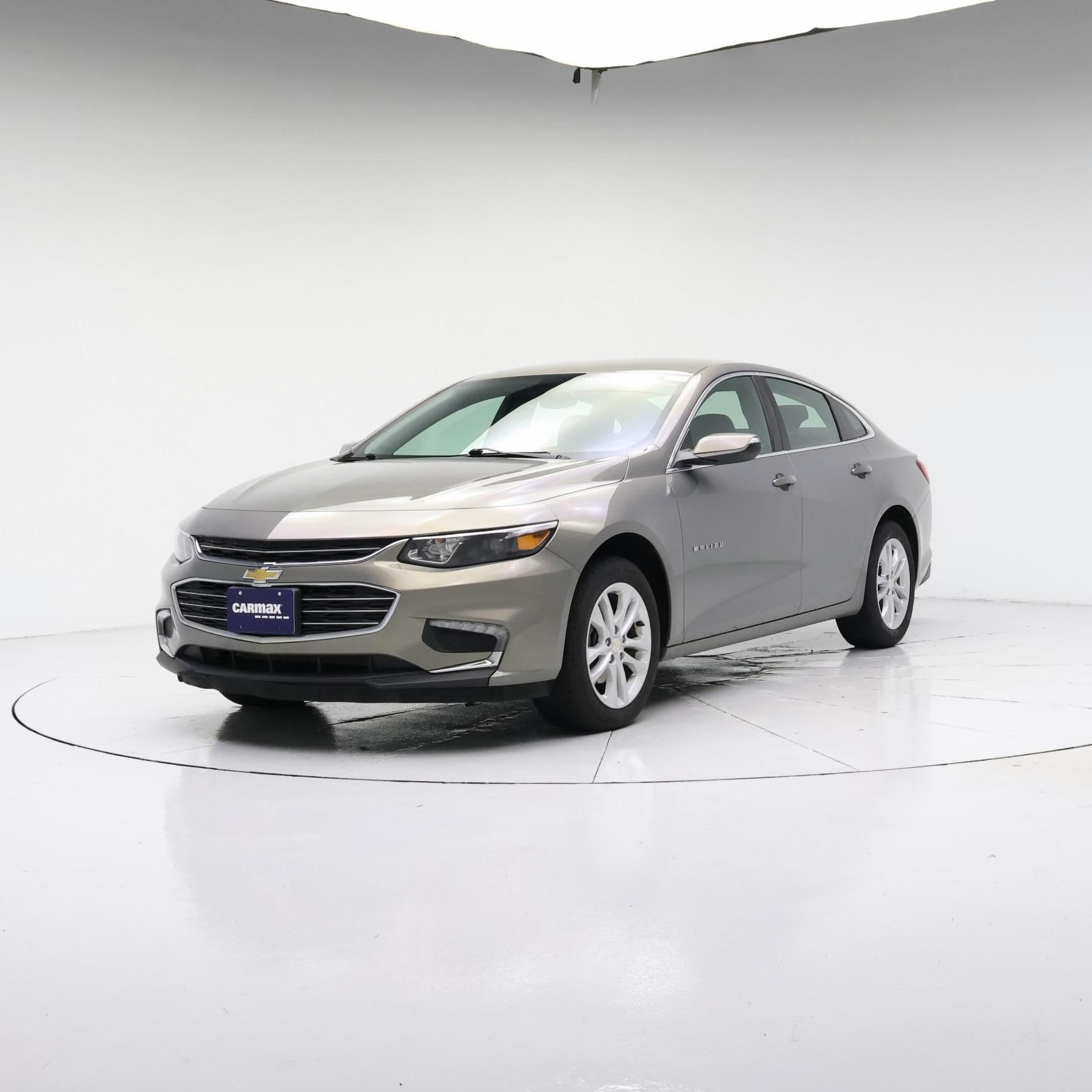 Thumbnail: 2018 Chevrolet Malibu - 4