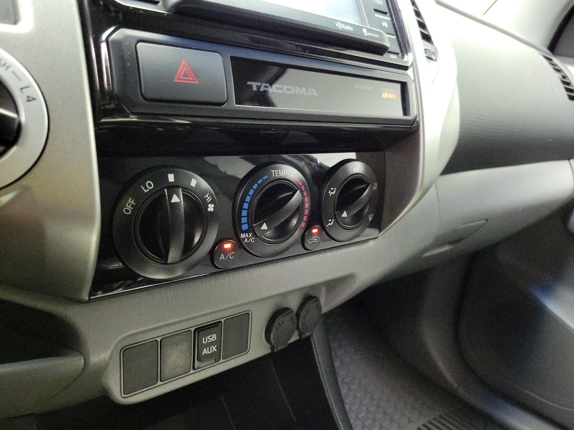 Thumbnail: 2015 Toyota Tacoma - 16