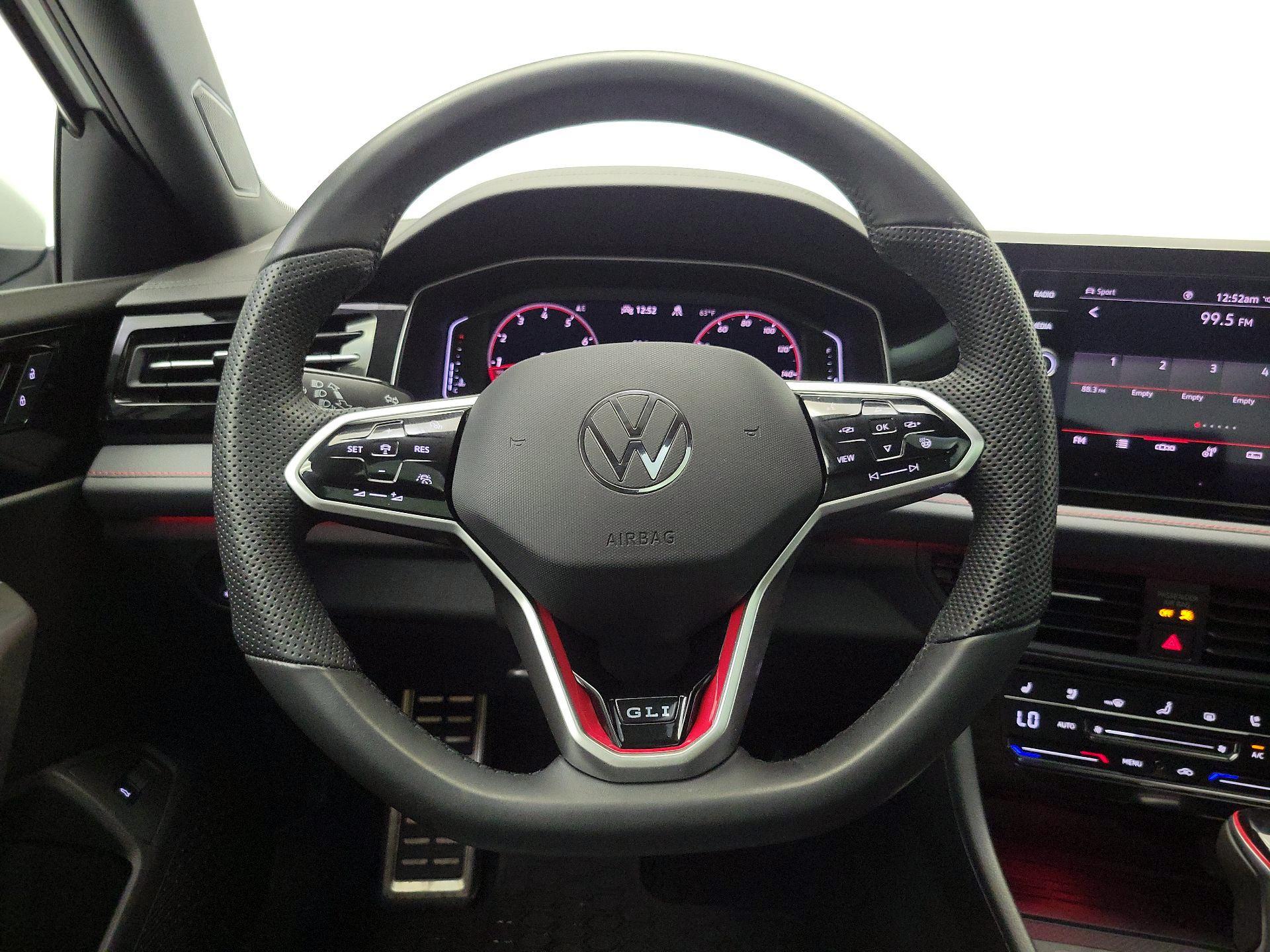 Thumbnail: 2025 Volkswagen Jetta - 10
