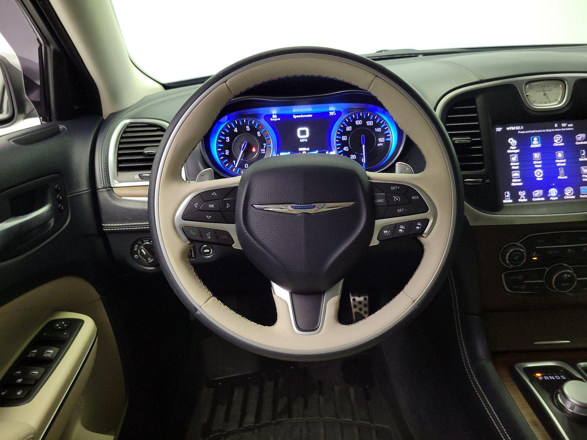 Thumbnail: 2016 Chrysler 300 - 10