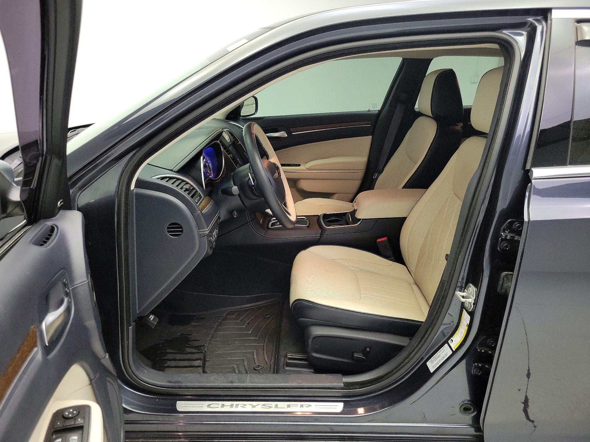 Thumbnail: 2016 Chrysler 300 - 11