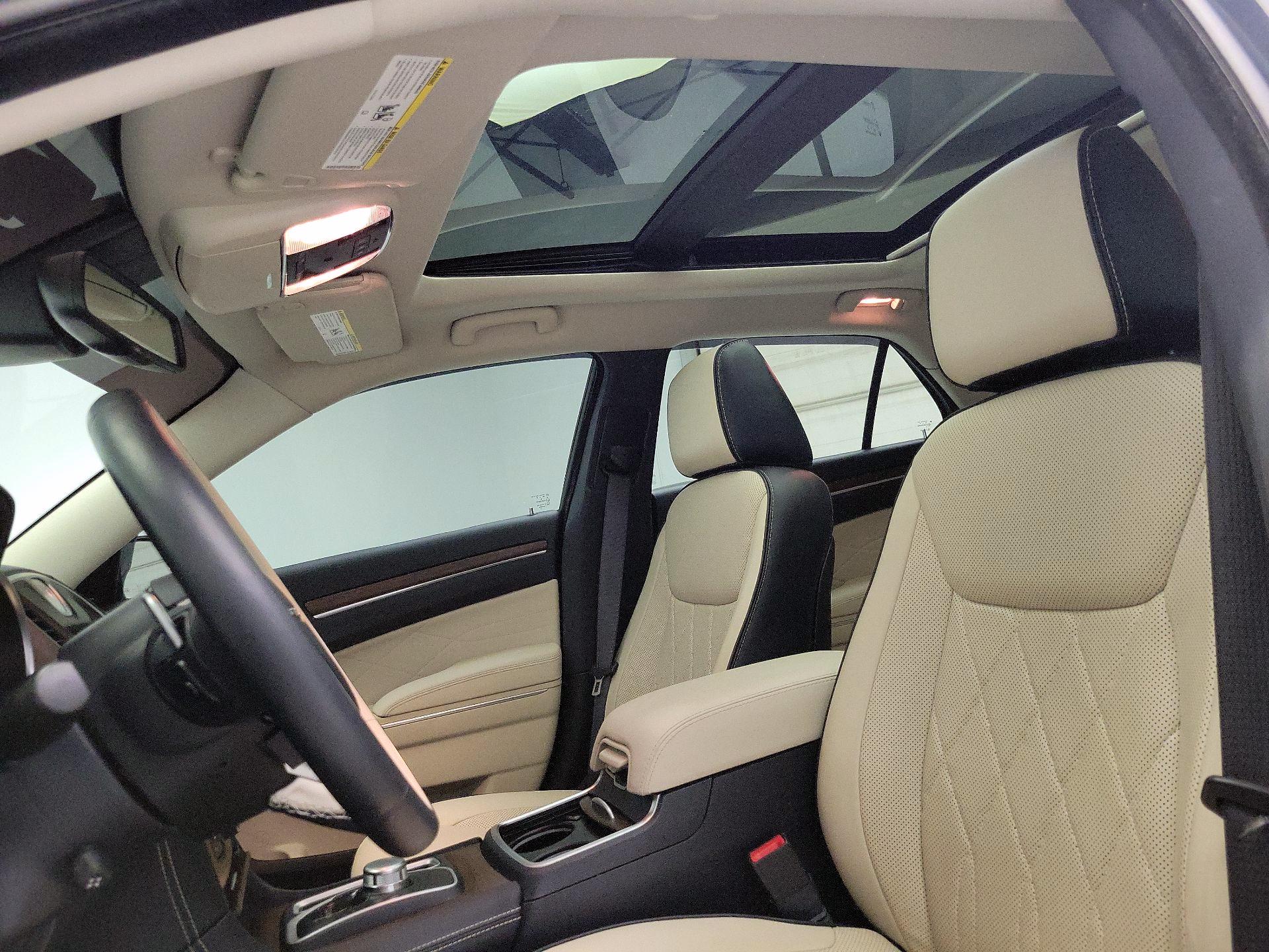 Thumbnail: 2016 Chrysler 300 - 20