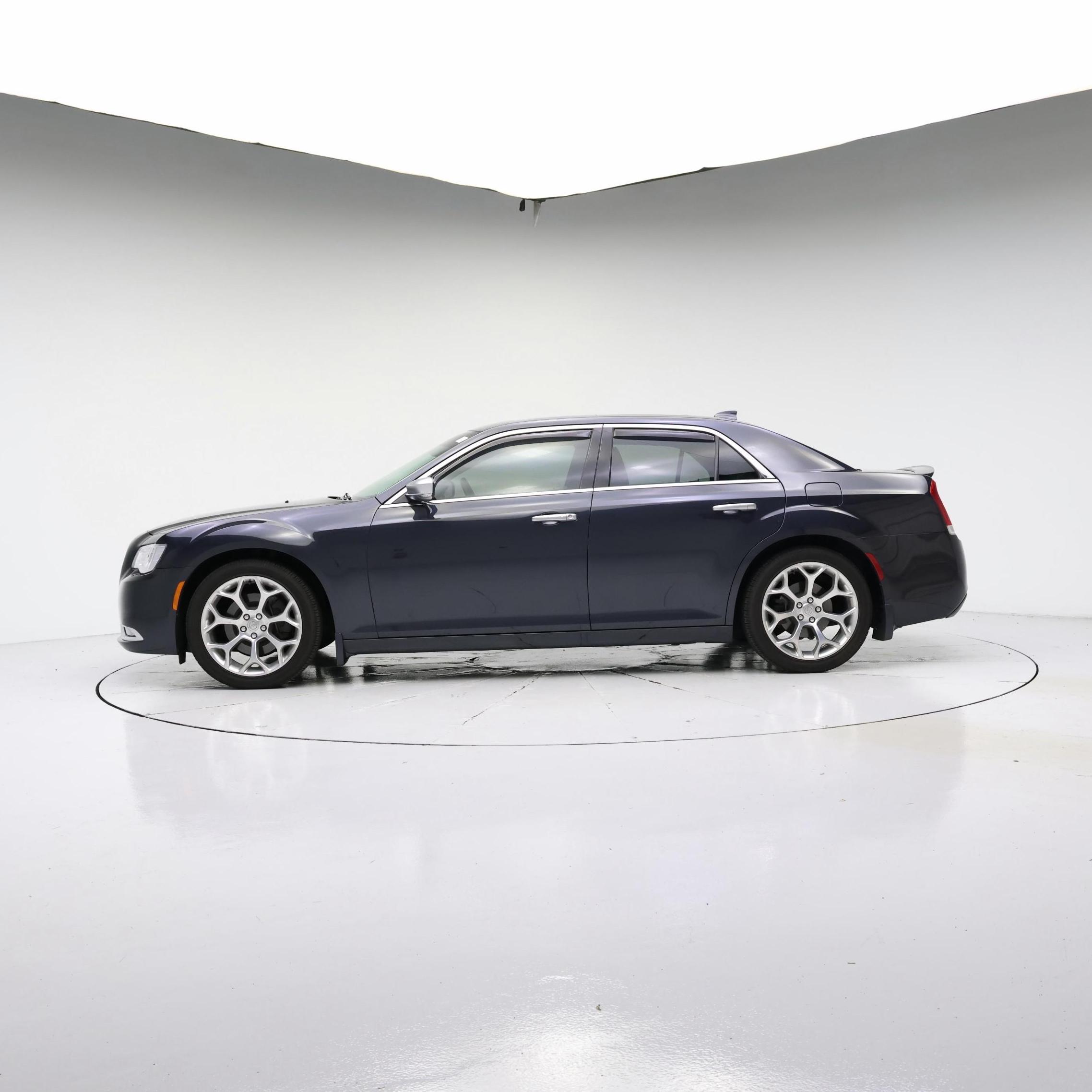 Thumbnail: 2016 Chrysler 300 - 3