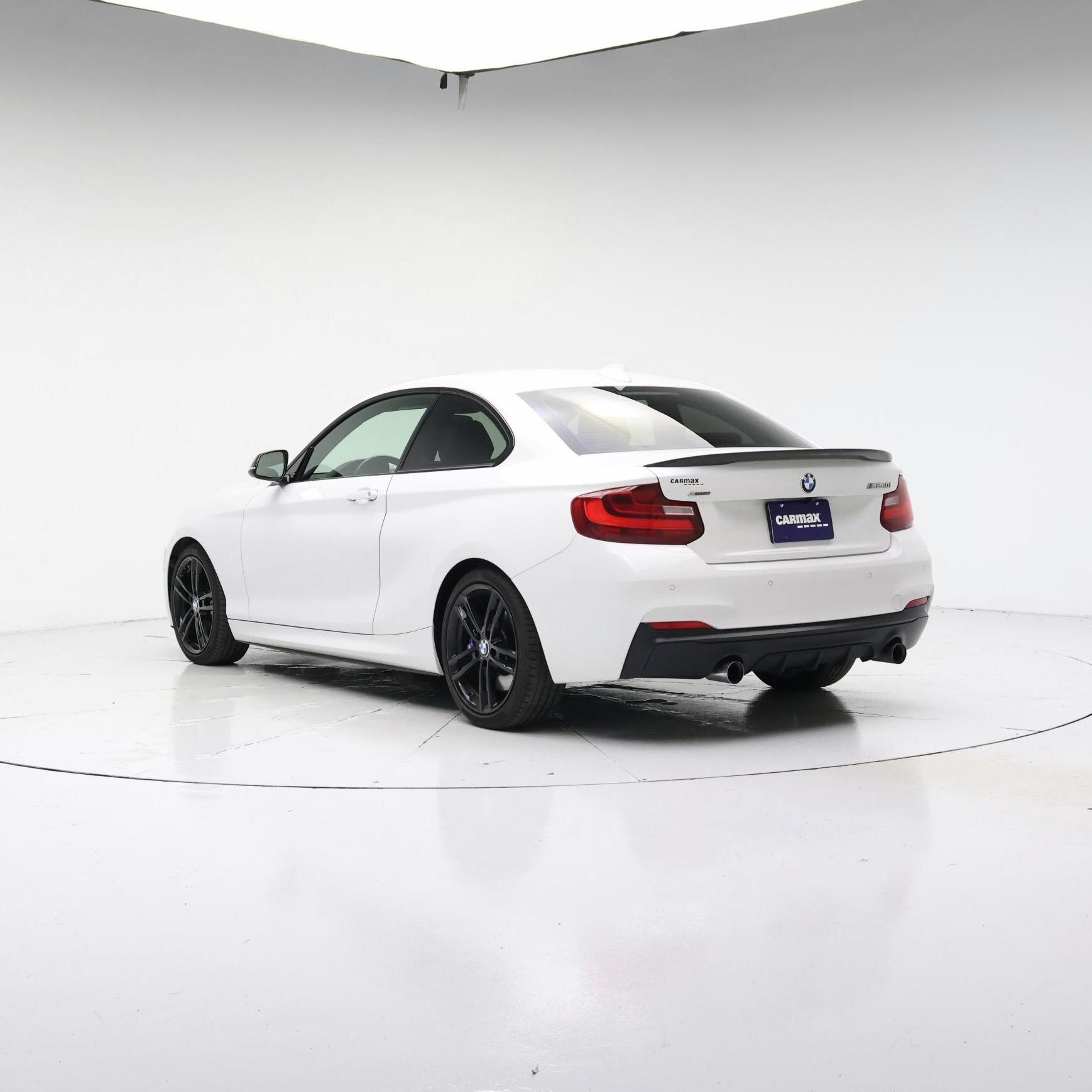 Thumbnail: 2017 BMW 2 Series - 2