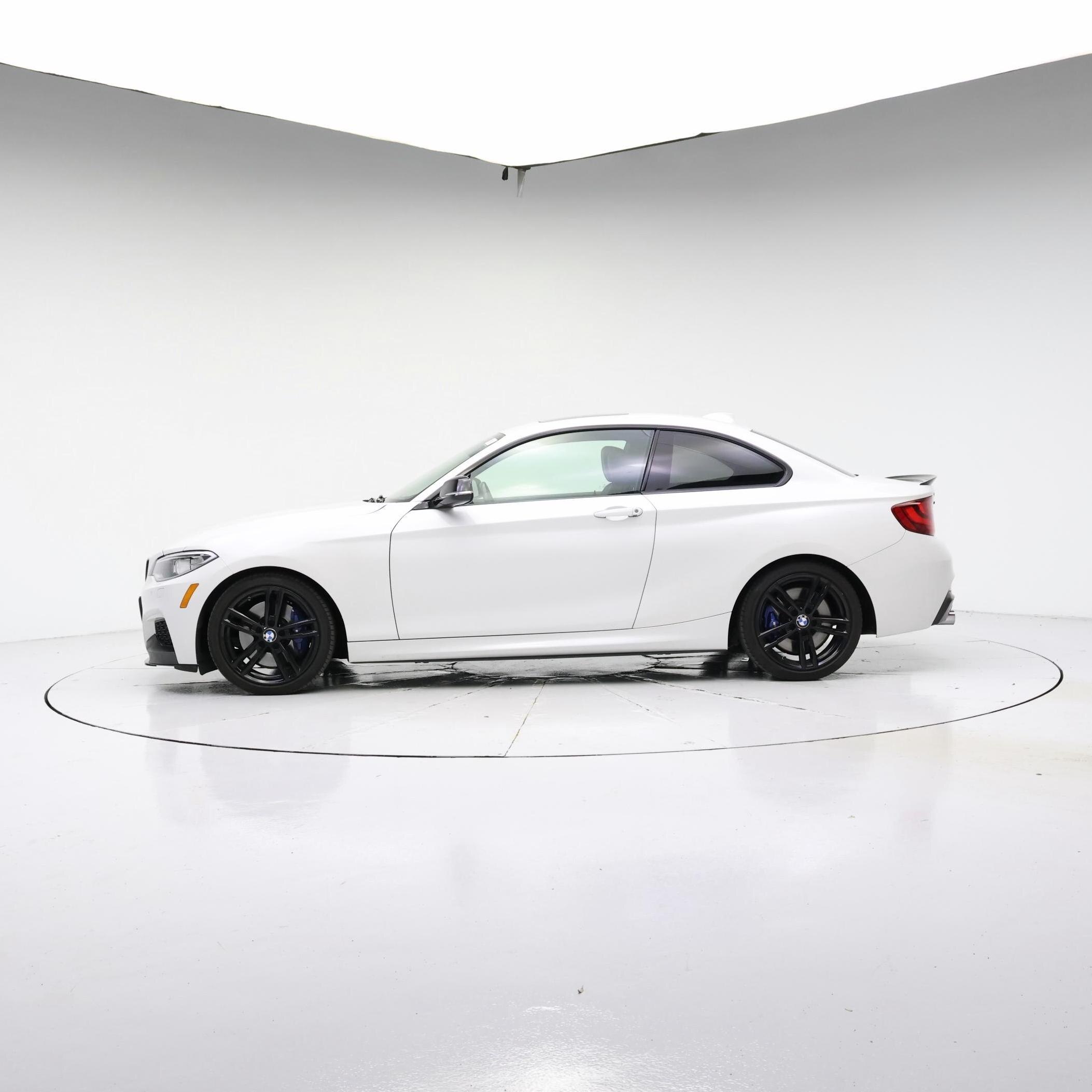 Thumbnail: 2017 BMW 2 Series - 3
