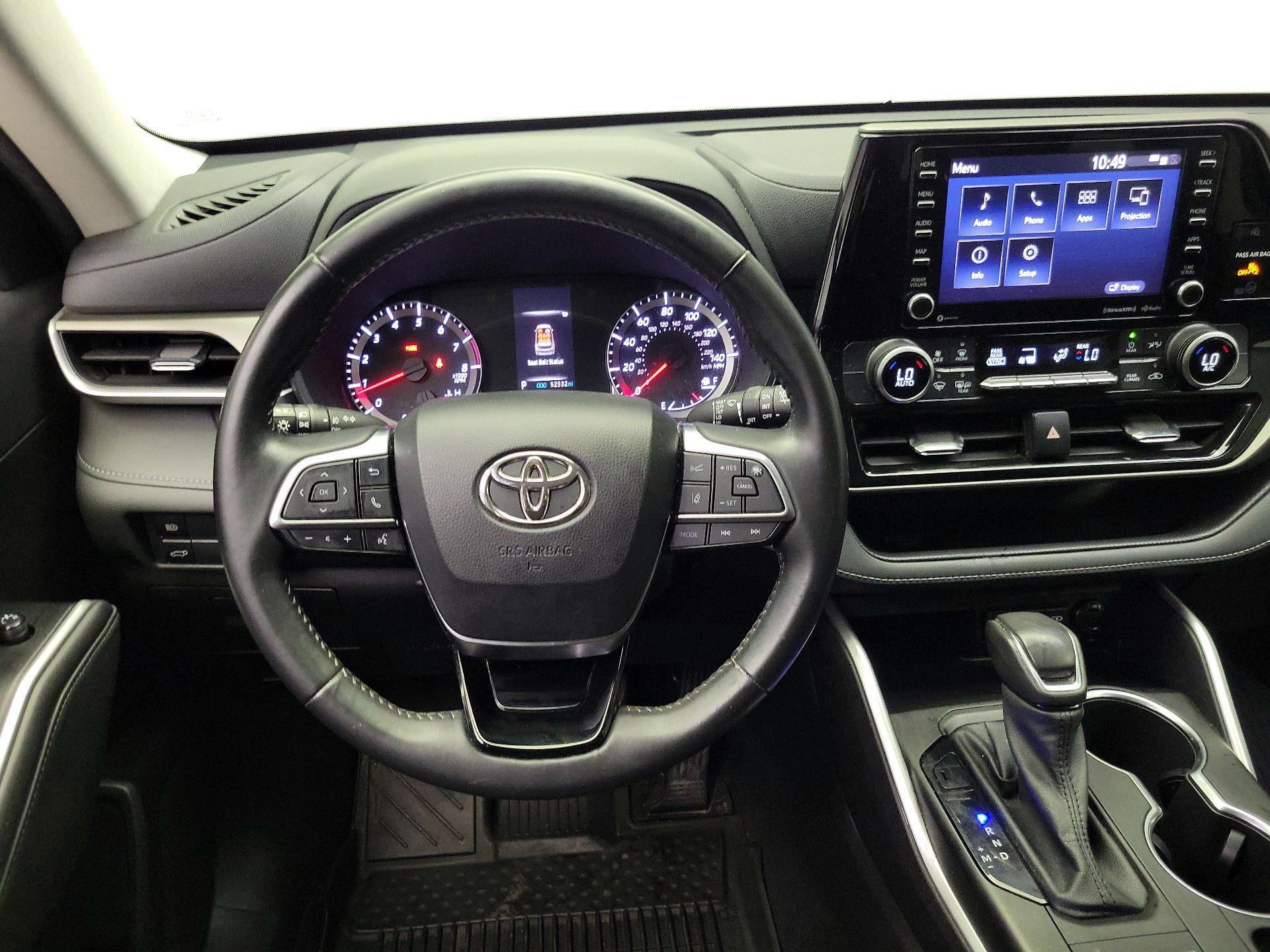 Thumbnail: 2021 Toyota Highlander - 10