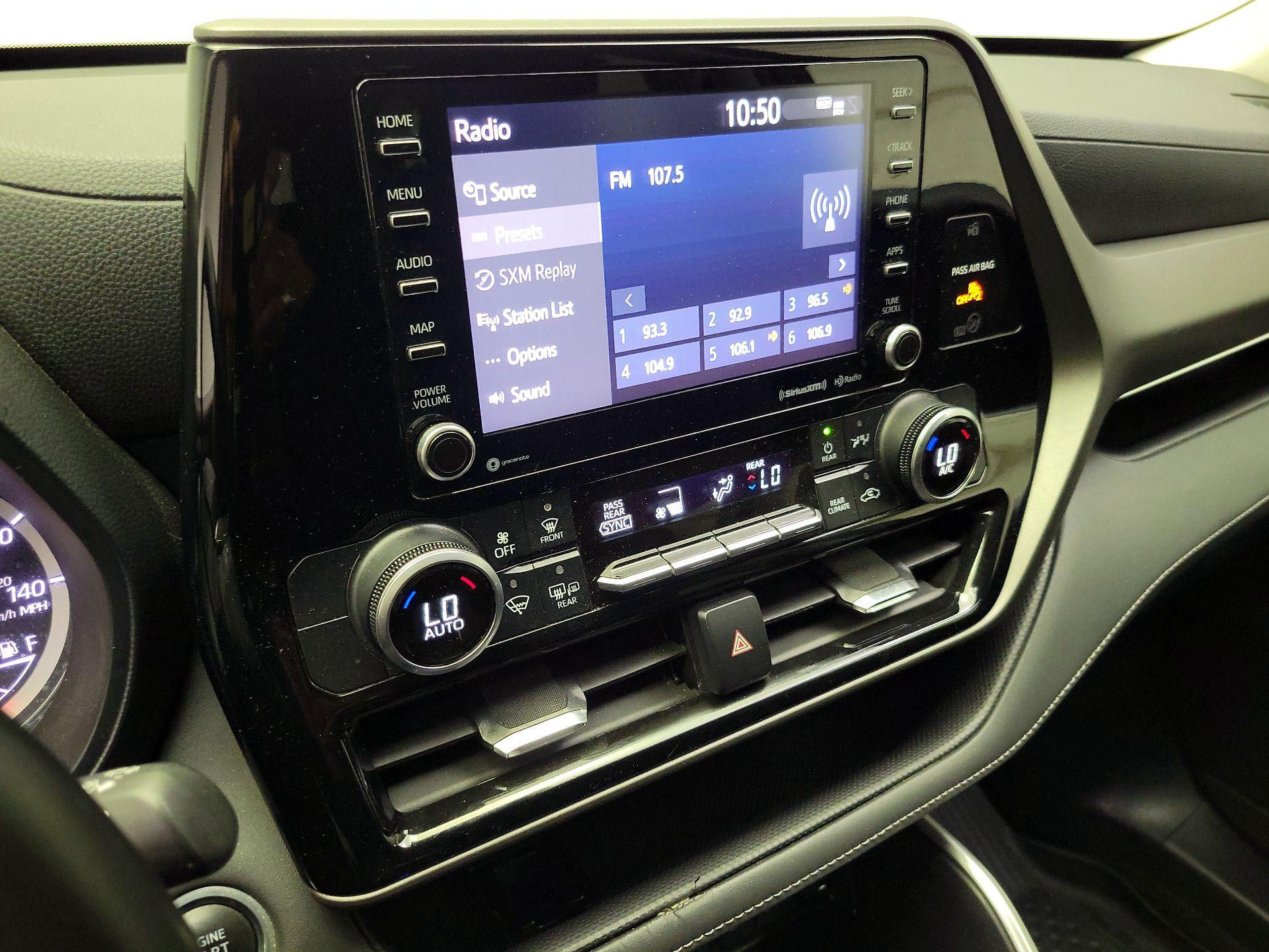 Thumbnail: 2021 Toyota Highlander - 16