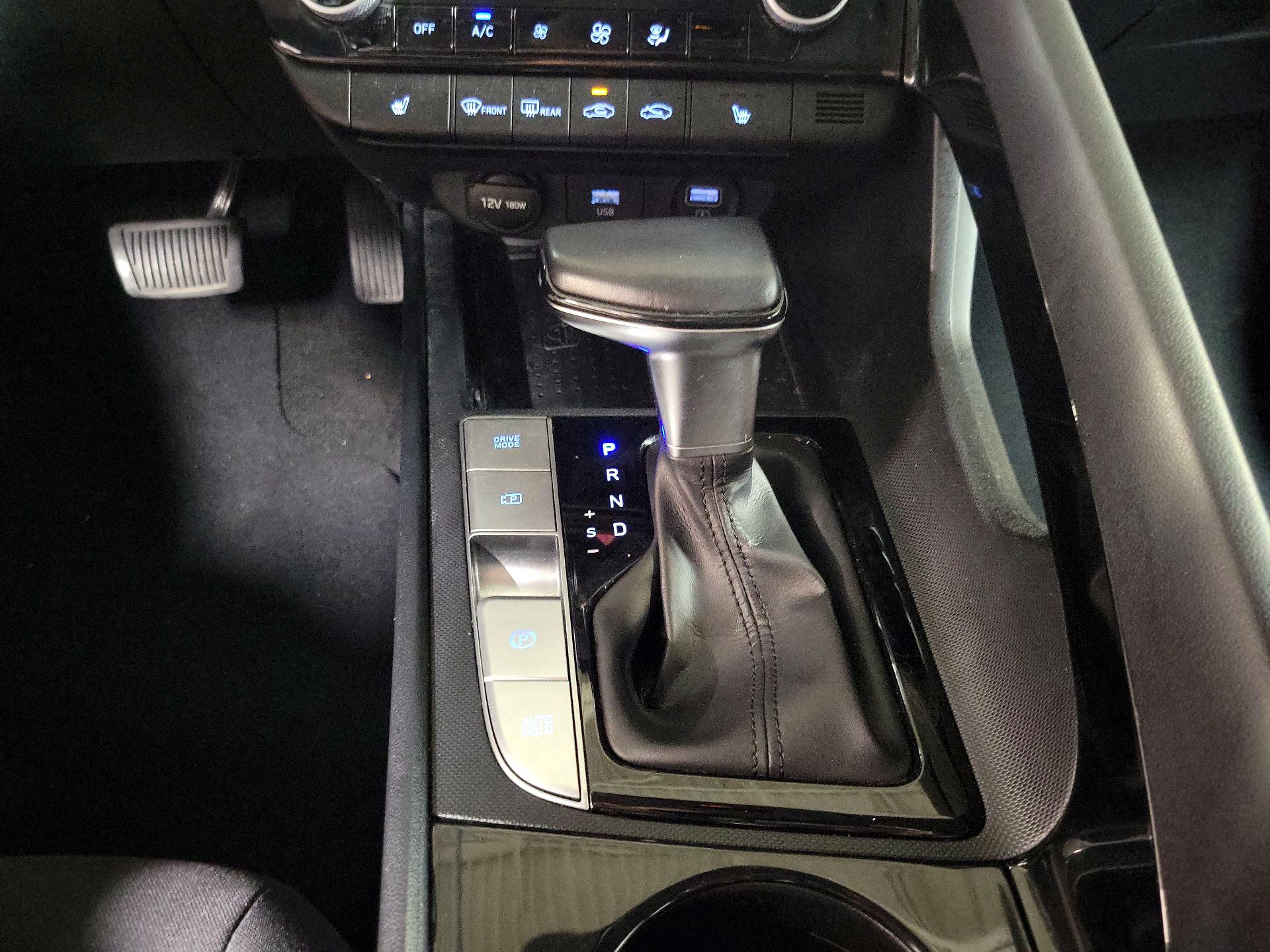 Thumbnail: 2021 Hyundai Elantra - 17