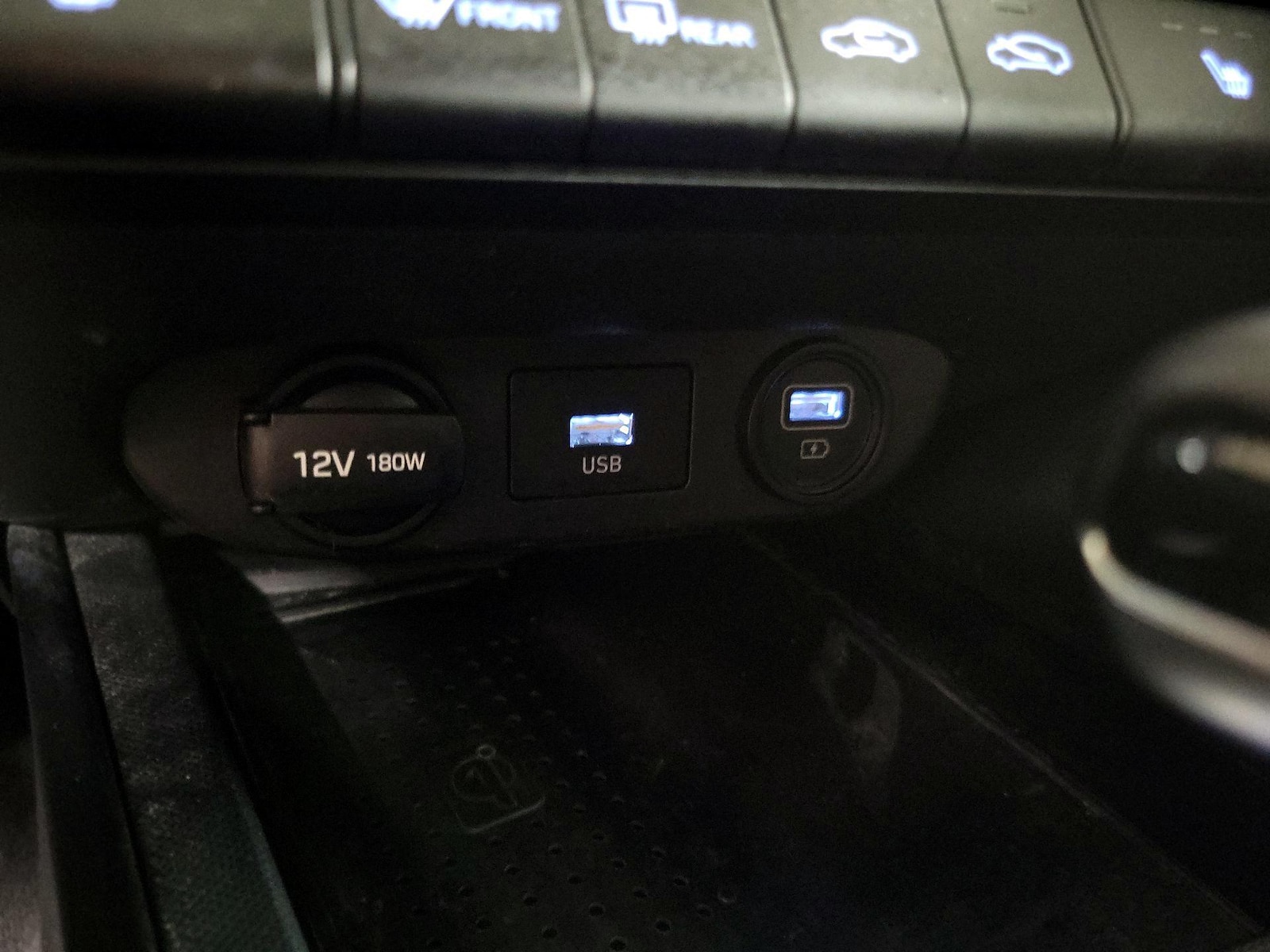 2021 Hyundai Elantra SEL - Photo 10