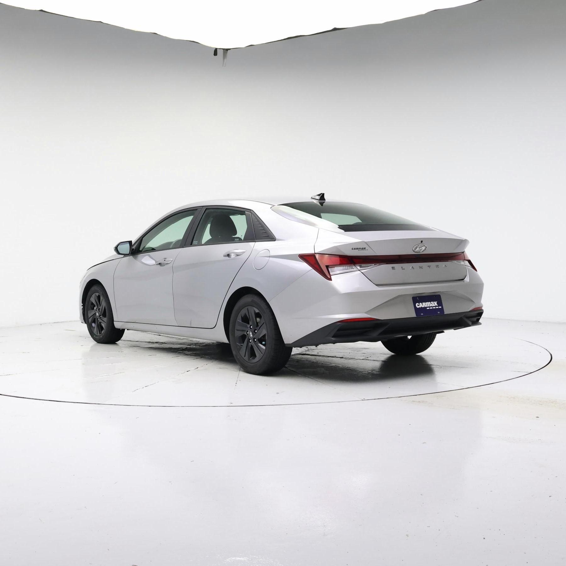 Thumbnail: 2021 Hyundai Elantra - 2