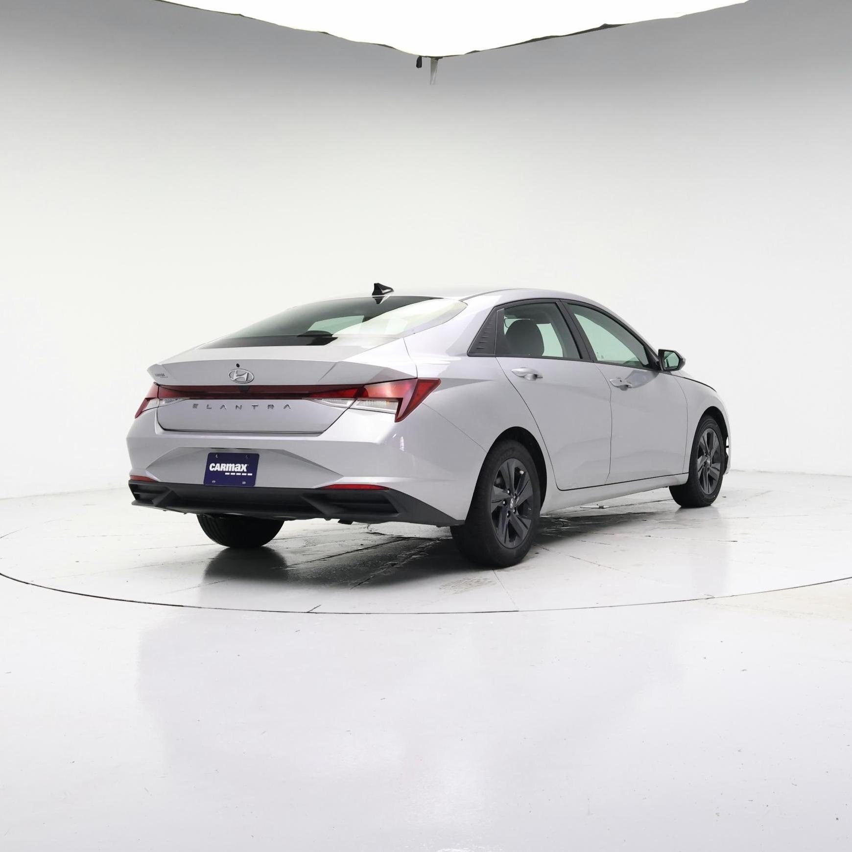 Thumbnail: 2021 Hyundai Elantra - 8