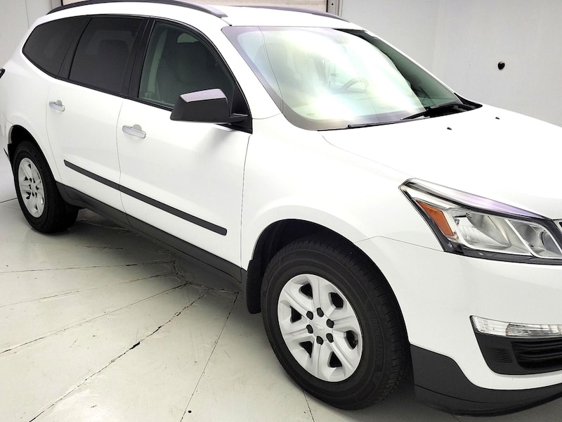 2017 Chevrolet Traverse LS -
                  Kenosha, WI