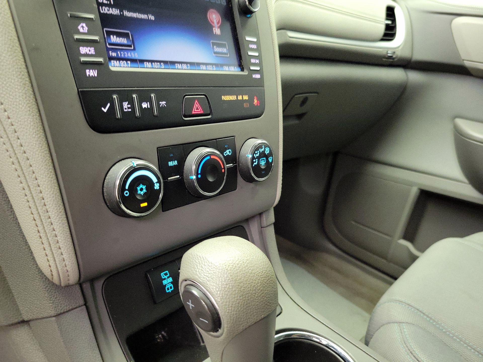 Thumbnail: 2017 Chevrolet Traverse - 14