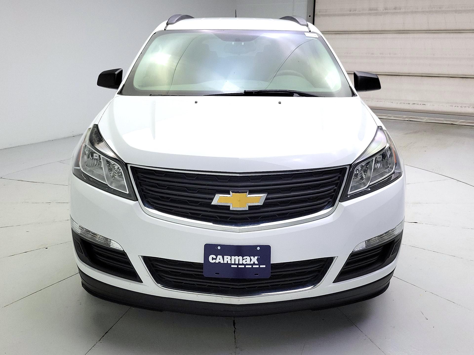 Thumbnail: 2017 Chevrolet Traverse - 2
