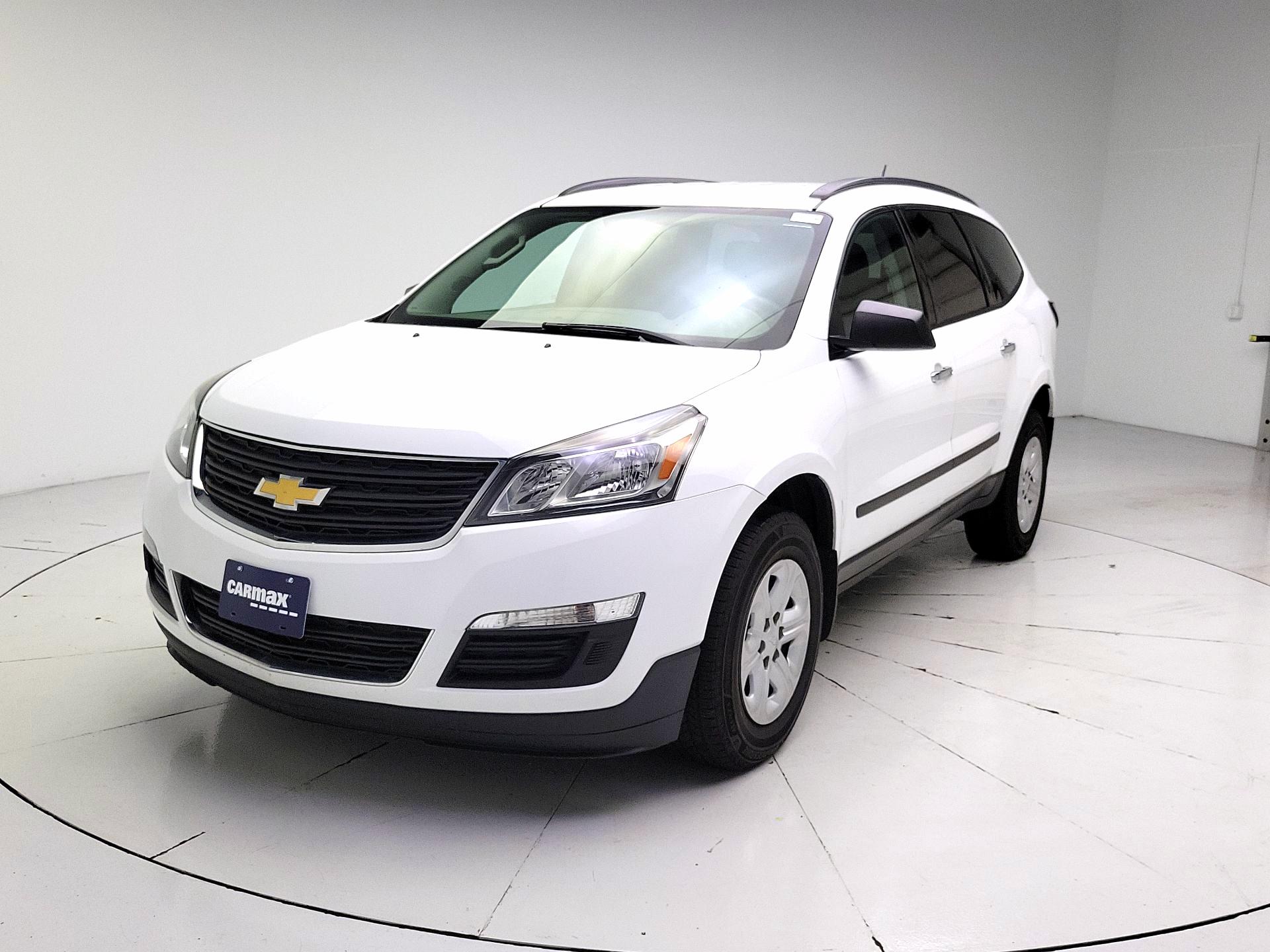 Thumbnail: 2017 Chevrolet Traverse - 3