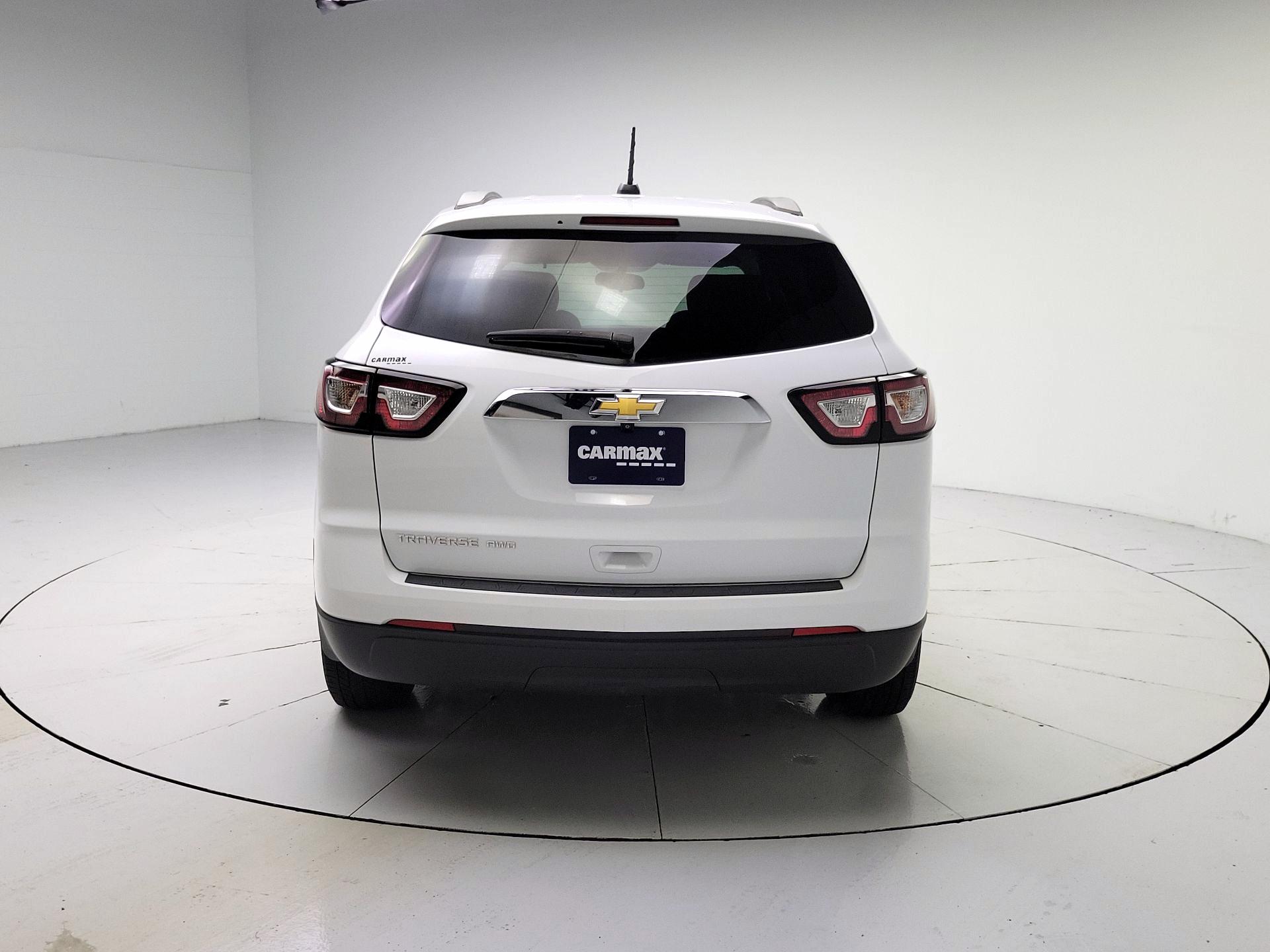 Thumbnail: 2017 Chevrolet Traverse - 6