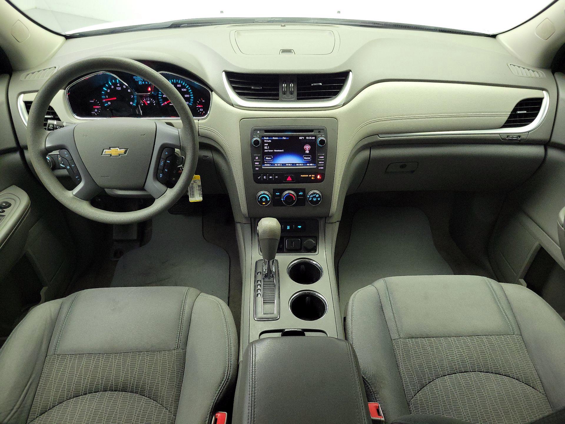 Thumbnail: 2017 Chevrolet Traverse - 8