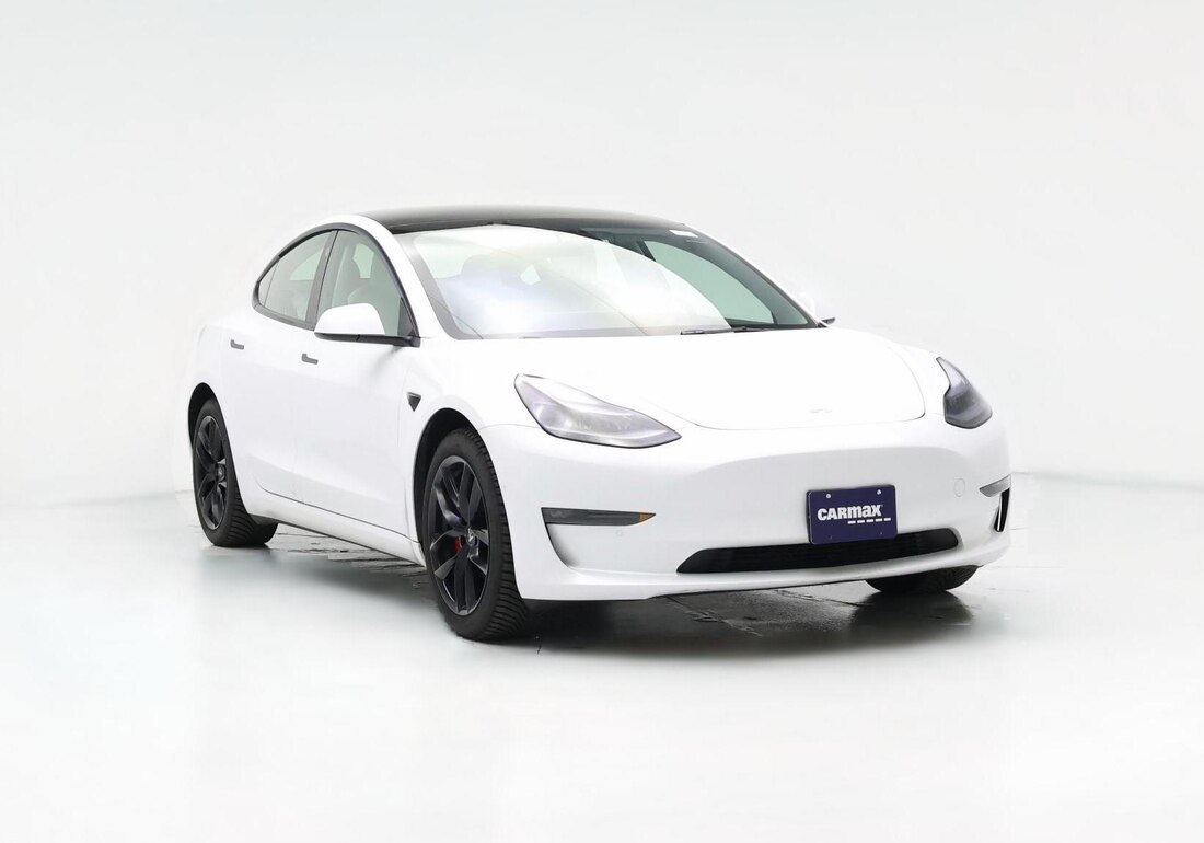 2022 Tesla Model 3 Performance in White — CarMax photo