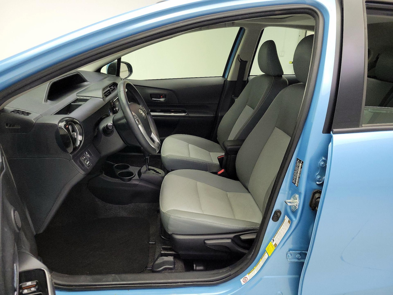 2015 Toyota Prius c Four - Photo 12