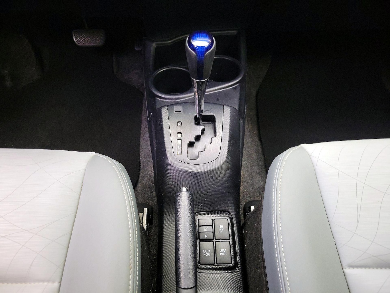 2015 Toyota Prius c Four - Photo 19