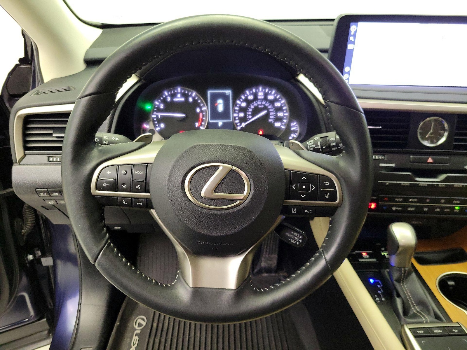 2022 Lexus RX 350 - Photo 11