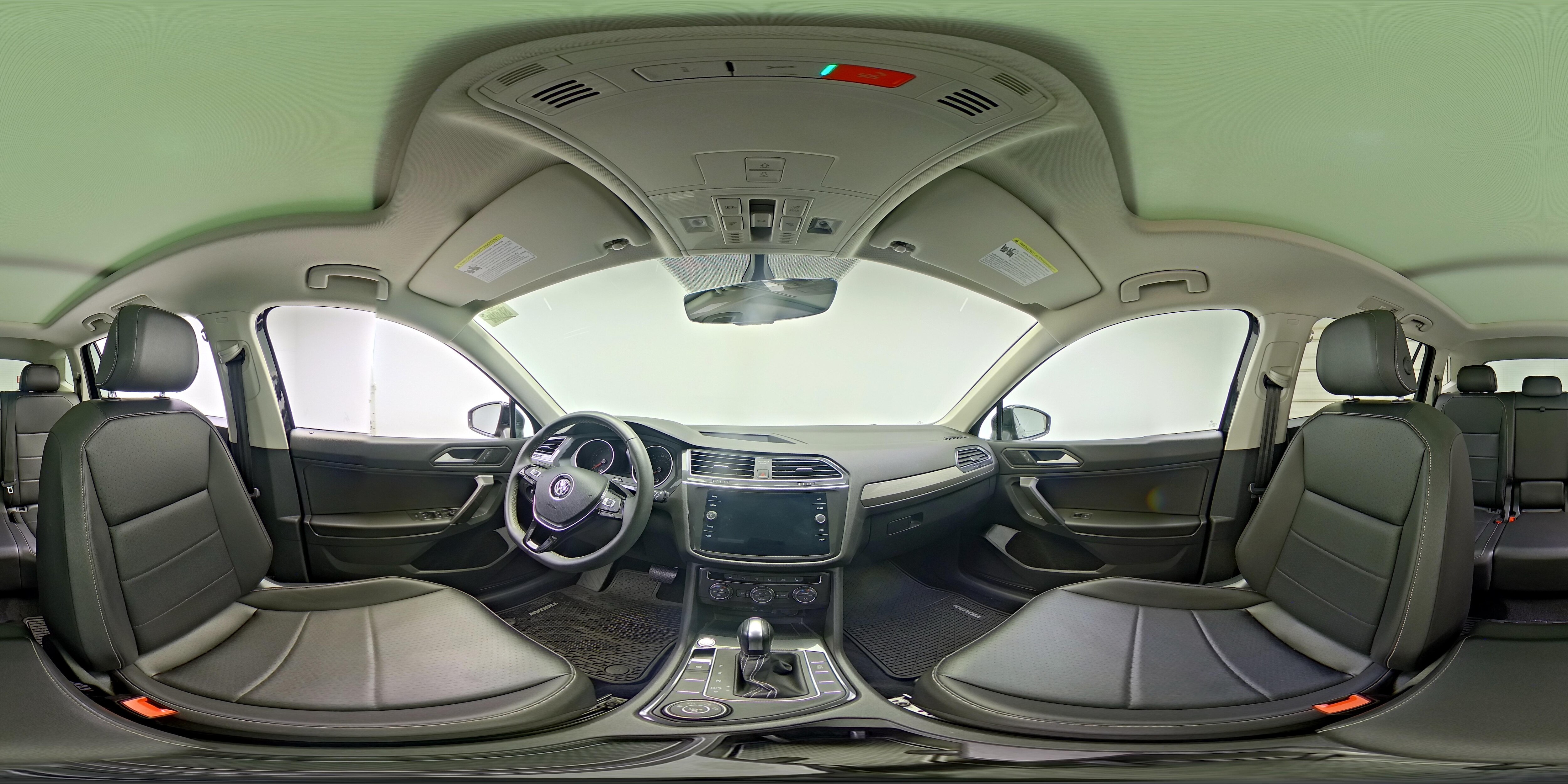 2021 Volkswagen Tiguan SE - Photo 26
