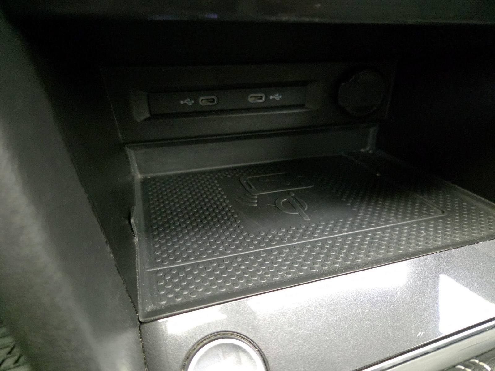 2021 Volkswagen Tiguan SE - Photo 20