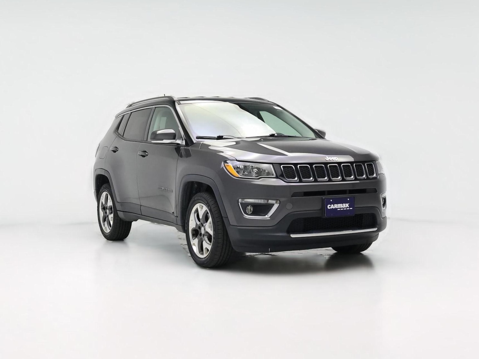 Smart Key & Four Wheel Drive