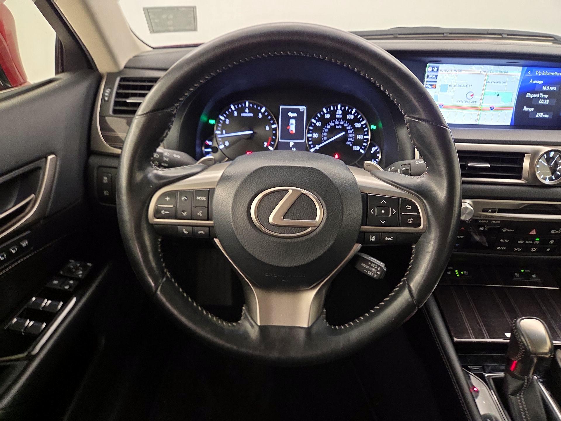 Thumbnail: 2018 Lexus GS - 10