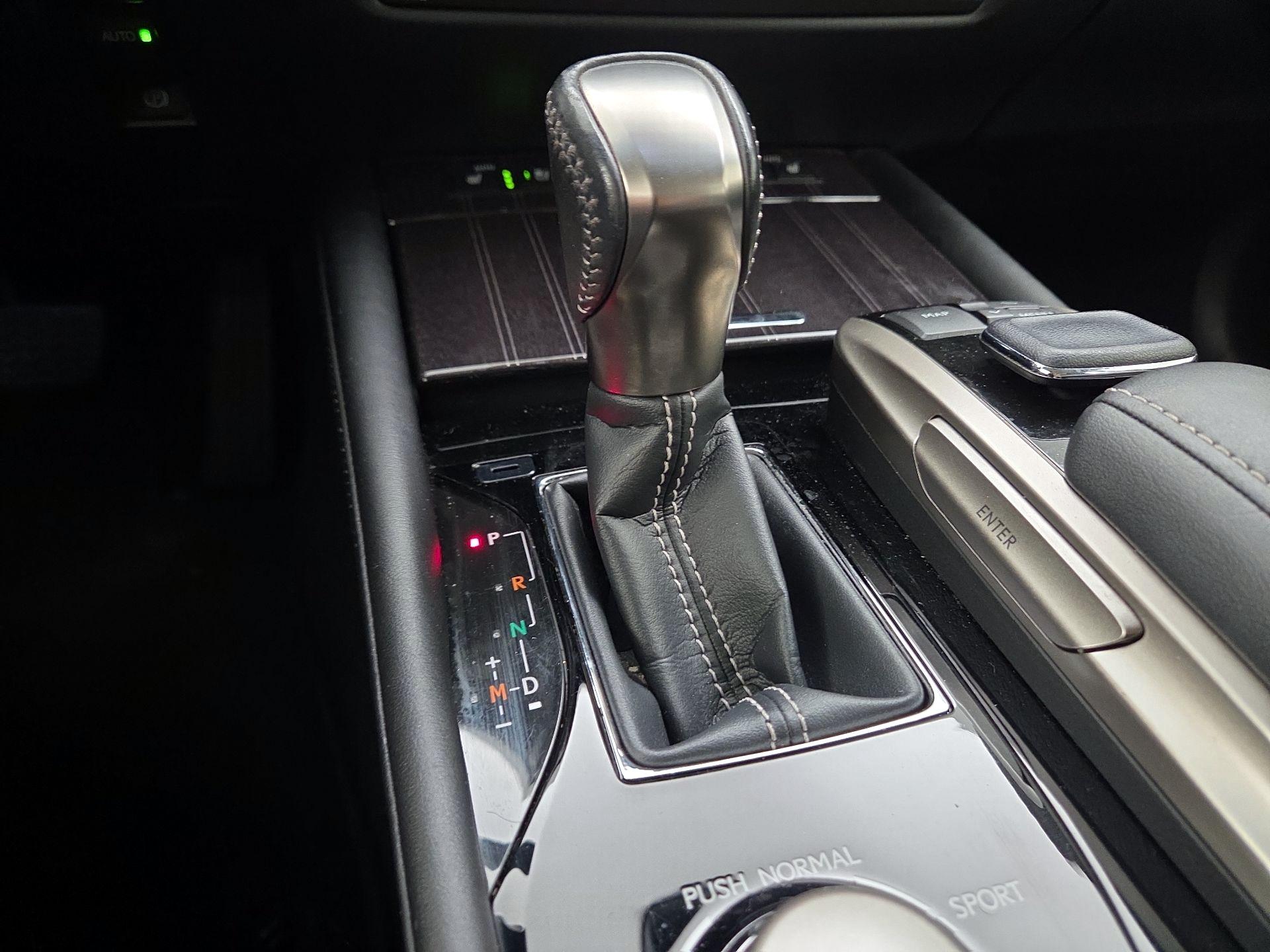 Thumbnail: 2018 Lexus GS - 18