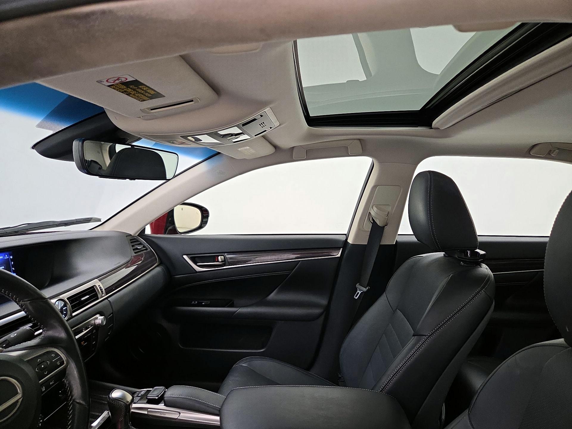 Thumbnail: 2018 Lexus GS - 20