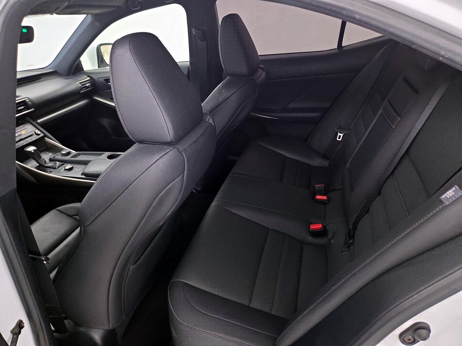 Thumbnail: 2018 Lexus IS - 20