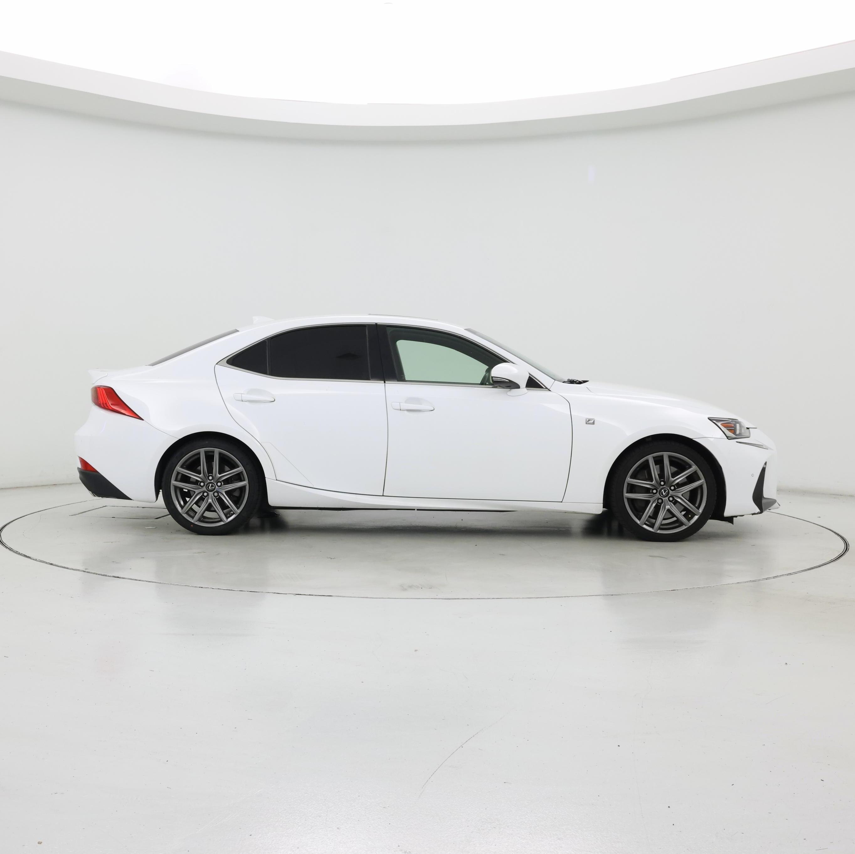 Thumbnail: 2018 Lexus IS - 7