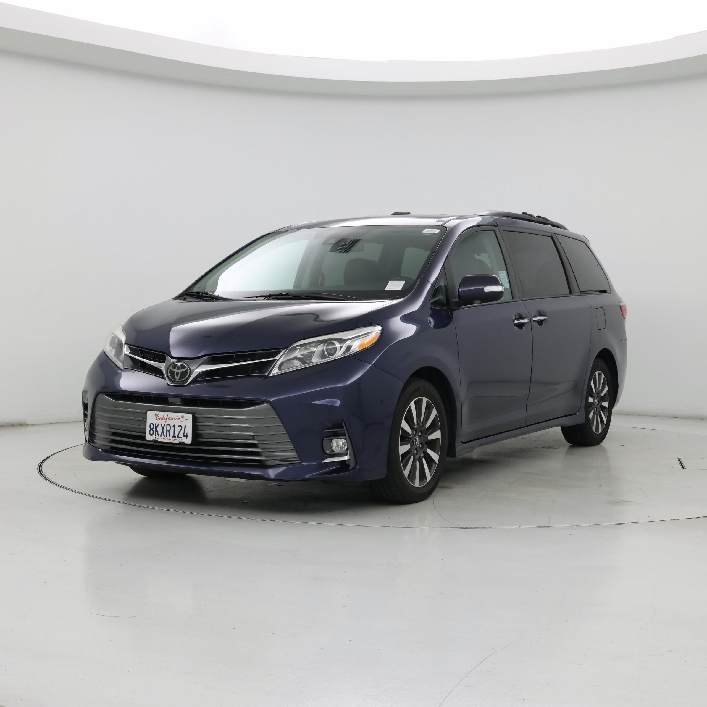 Thumbnail: 2020 Toyota Sienna - 4