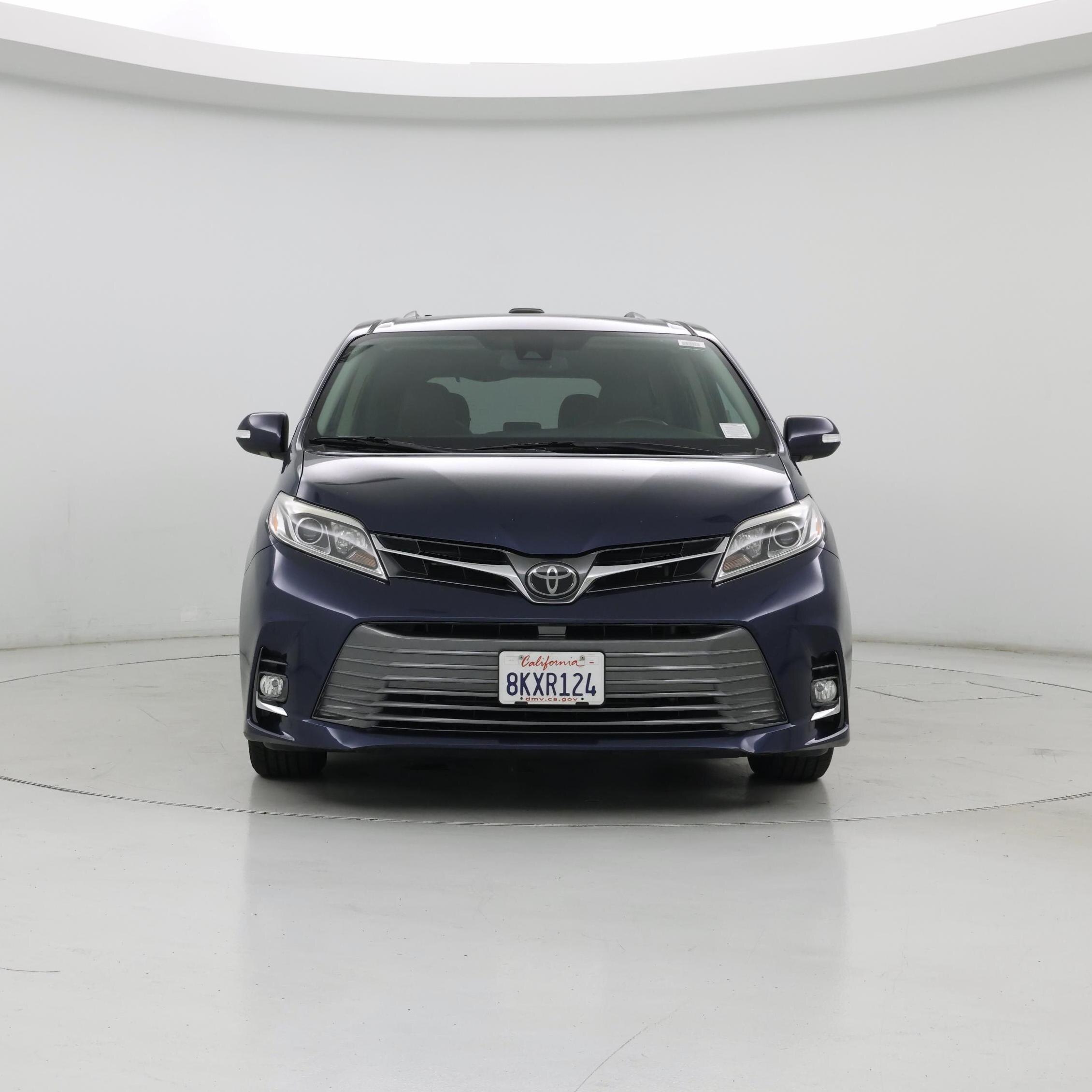 Thumbnail: 2020 Toyota Sienna - 5