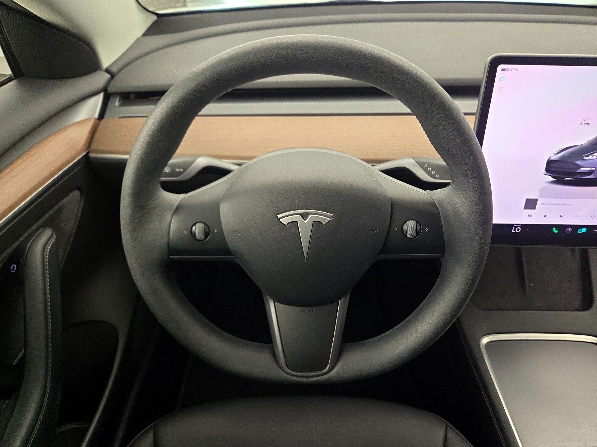 Thumbnail: 2022 Tesla Model 3 - 10